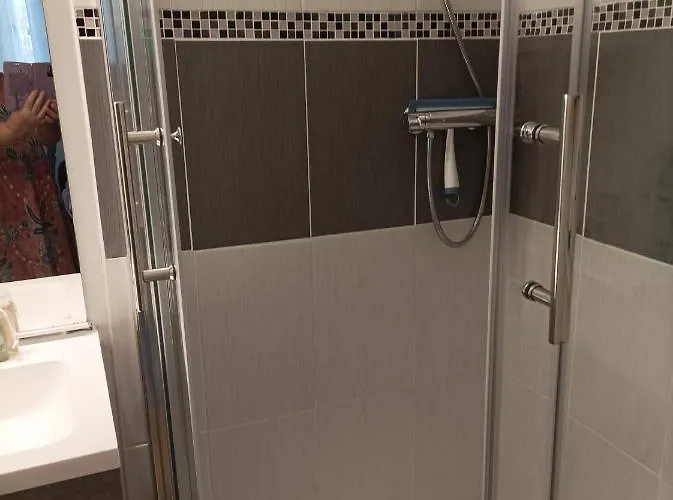 St Lary Bien Vivre Skis Randonnee *