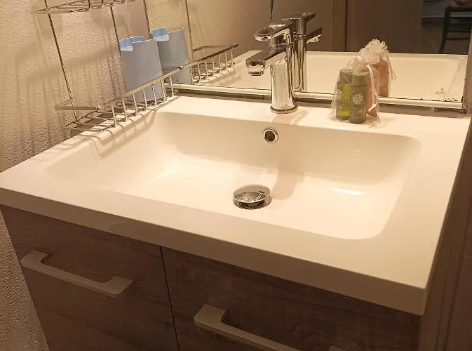 St Lary Bien Vivre Skis Randonnee *