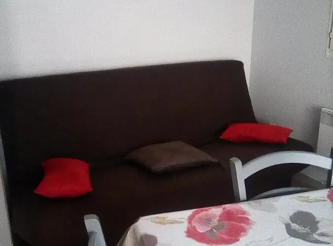 St Lary Bien Vivre Skis Randonnee *